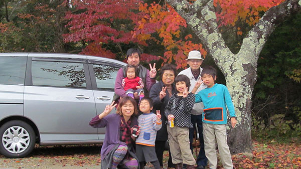 ようこそ紅葉の精進湖へ